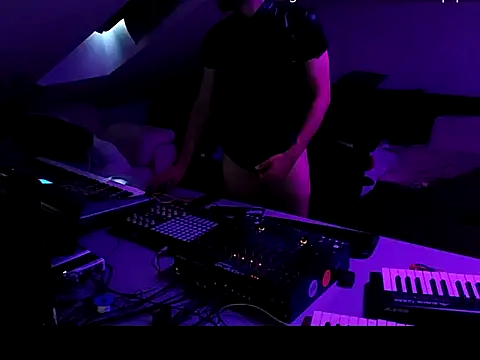 gryzoon online show from June 26, 2:50 am