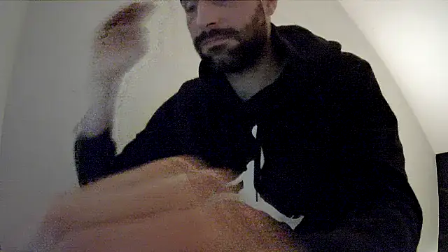 Snapshot of gryzoon chatting on September 30, 6:36 pm gryzoon online show from September 30, 6:36 pm