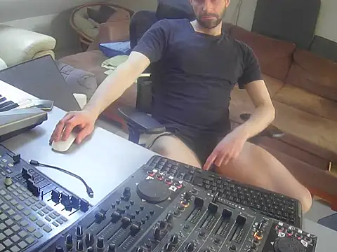 gryzoon online show from April 20, 4:30 pm