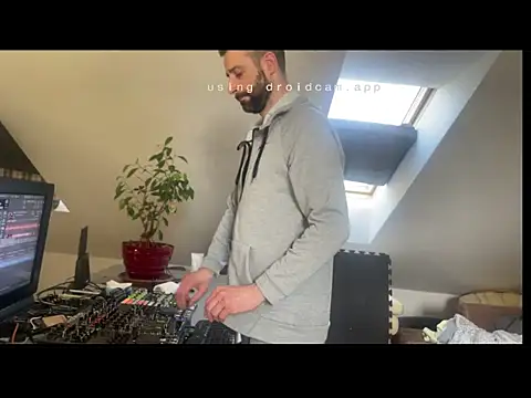 gryzoon online show from March 3, 11:06 am