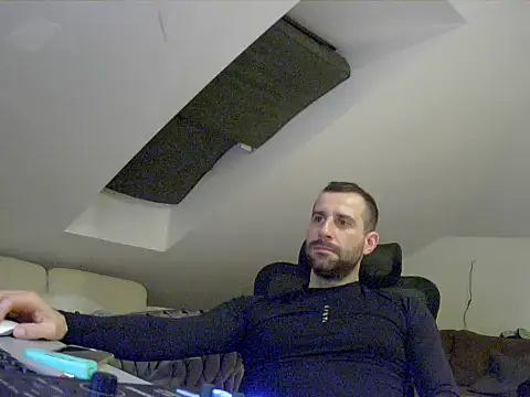 Snapshot of gryzoon chatting on November 1, 7:41 pm gryzoon online show from November 1, 7:41 pm