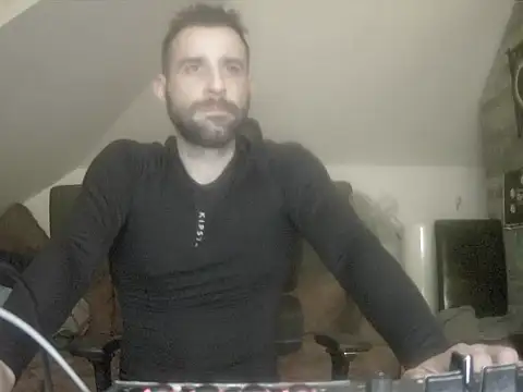 gryzoon online show from February 17, 1:14 am