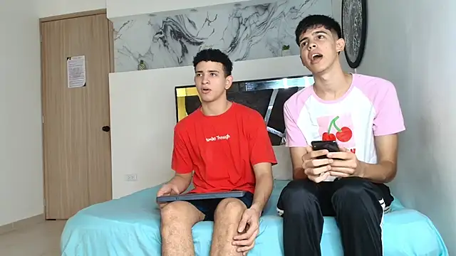 KING OFF BOYS online show from November 8, 1:03 pm