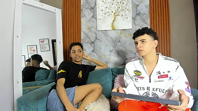 KING OFF BOYS online show from May 13, 2:35 pm