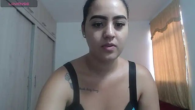 Snapshot of Anthonela_Queen chatting on October 5, 12:29 pm Anthonela Queen online show from October 5, 12:29 pm