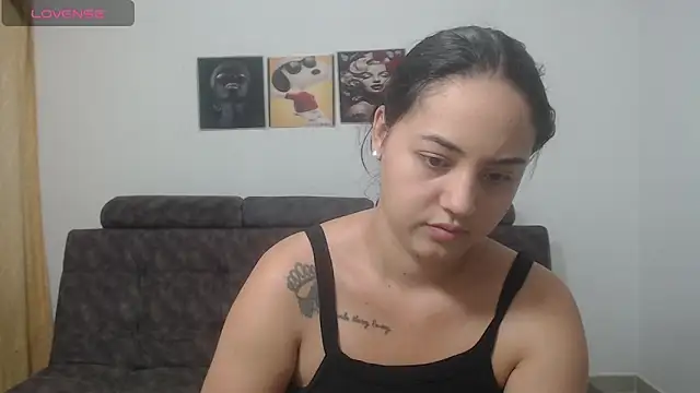 Snapshot of Anthonela_Queen chatting on March 19, 10:44 am Anthonela Queen online show from March 19, 10:44 am