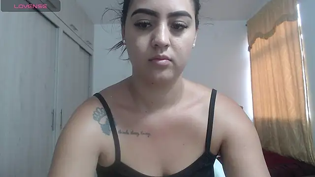 Snapshot of Anthonela_Queen chatting on October 8, 1:01 pm Anthonela Queen online show from October 8, 1:01 pm