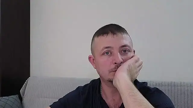  KissMyAss  online show from January 13, 11:30 pm