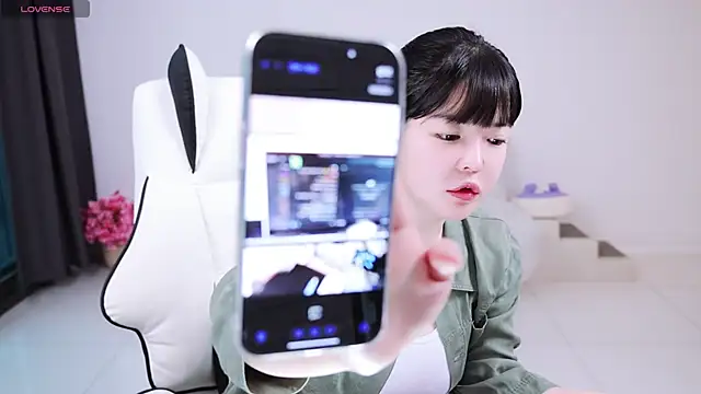 choiyuee online show from March 8, 9:28 am