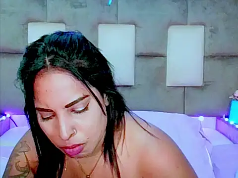 indiantopaz694u online show from May 8, 4:22 pm