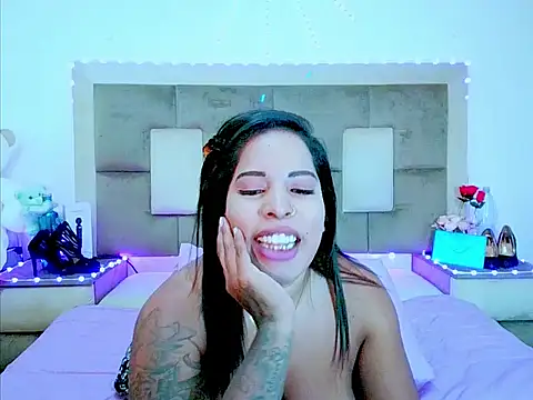 indiantopaz694u online show from April 28, 4:44 pm