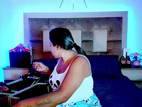 indiantopaz694u online show from March 24, 5:07 am