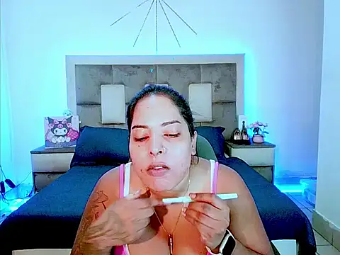 indiantopaz694u online show from March 18, 4:26 am