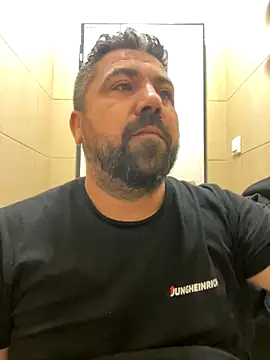 Snapshot of Alexander18edd chatting on September 10, 10:58 am Alexander18edd online show from September 10, 10:58 am