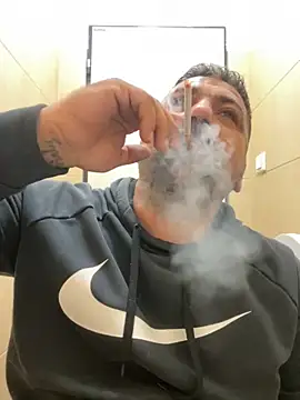 Snapshot of Alexander18edd chatting on October 9, 12:28 pm Alexander18edd online show from October 9, 12:28 pm