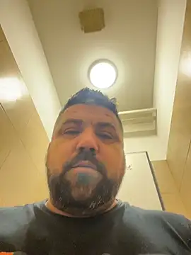 Alexander18edd online show from February 13, 1:33 pm