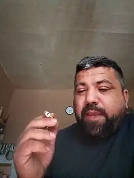 Snapshot of Alexander18edd chatting on November 25, 1:33 pm Alexander18edd online show from November 25, 1:33 pm