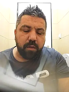 Snapshot of Alexander18edd chatting on December 1, 12:28 pm Alexander18edd online show from December 1, 12:28 pm