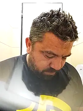 Snapshot of Alexander18edd chatting on October 7, 10:38 am Alexander18edd online show from October 7, 10:38 am