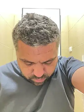 Snapshot of Alexander18edd chatting on September 26, 11:06 am Alexander18edd online show from September 26, 11:06 am