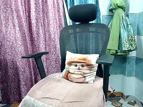 Lovely Jiya online show from October 4, 9:11 am