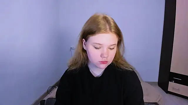 LaseyMoon online show from November 13, 2:48 am