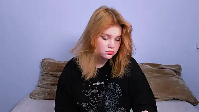 LaseyMoon online show from October 2, 1:09 am