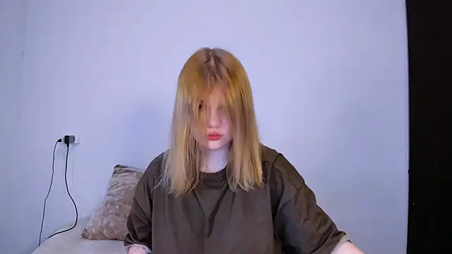 LaseyMoon online show from October 29, 10:52 pm