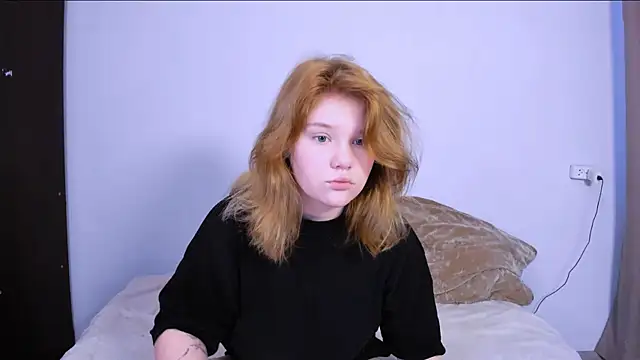 LaseyMoon online show from September 9, 1:59 am