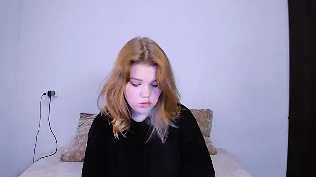 LaseyMoon online show from October 27, 10:33 pm