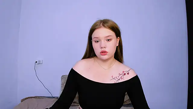 LaseyMoon online show from January 14, 1:42 am