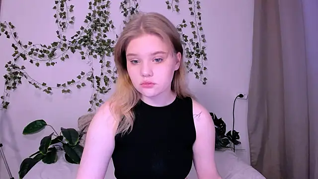 LaseyMoon online show from March 21, 1:02 am