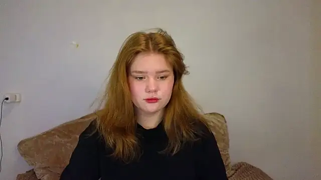 LaseyMoon online show from February 16, 4:11 am