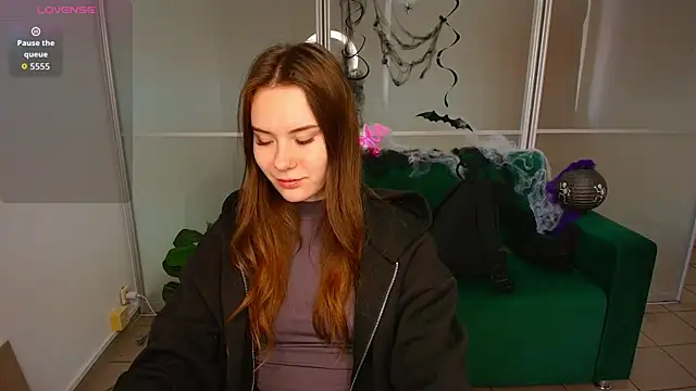 Snapshot of ElenaOconar chatting on November 4, 6:50 am ElenaOconar online show from November 4, 6:50 am