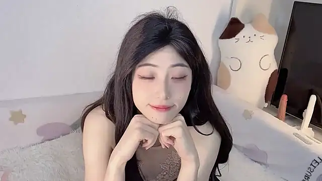 xiaolanlan3344 online show from March 4, 7:01 pm