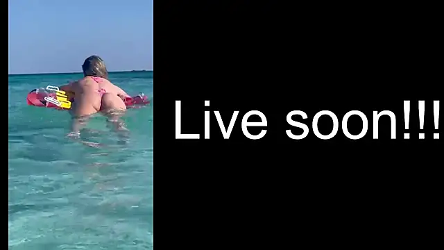 Snapshot of _Allie_ chatting on November 6, 5:55 am Allie online show from November 6, 5:55 am