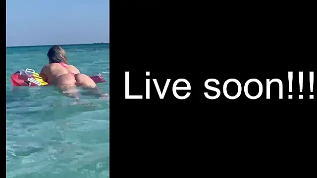 Snapshot of _Allie_ chatting on December 2, 5:42 am Allie online show from December 2, 5:42 am