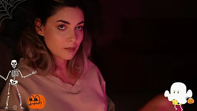 Snapshot of _Allie_ chatting on October 15, 4:55 am Allie online show from October 15, 4:55 am