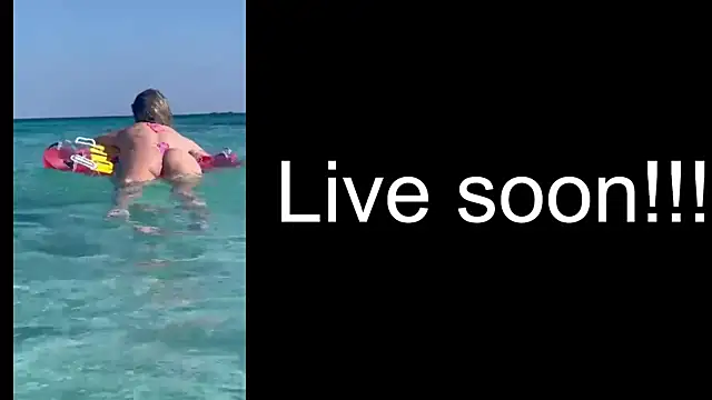 Snapshot of _Allie_ chatting on September 29, 4:30 am Allie online show from September 29, 4:30 am