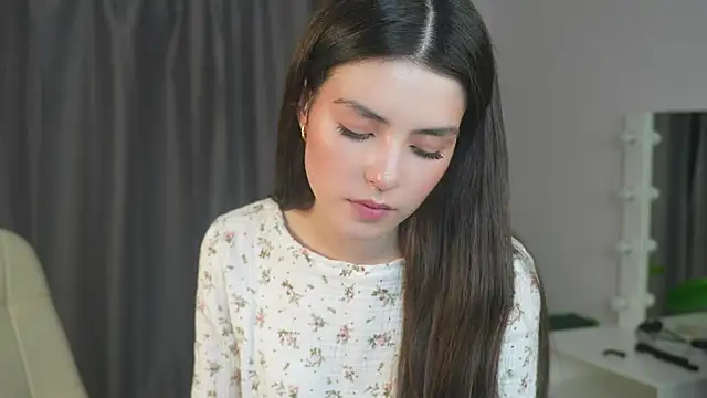 ArletteBiddix online show from March 3, 5:41 pm