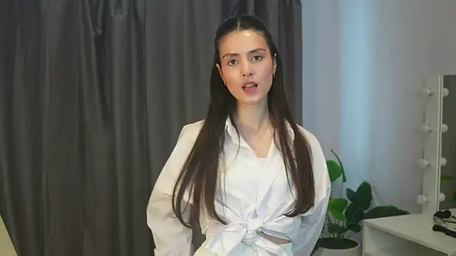 ArletteBiddix online show from March 5, 8:43 am