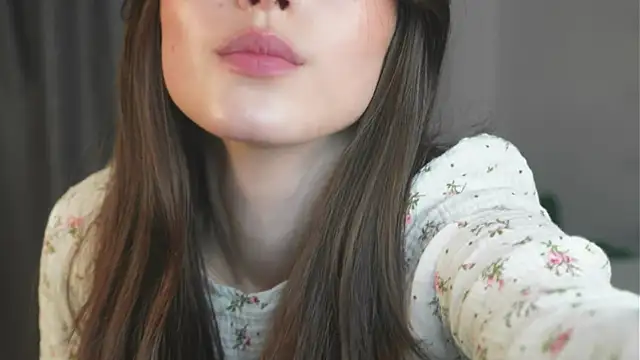 ArletteBiddix online show from March 4, 2:32 pm