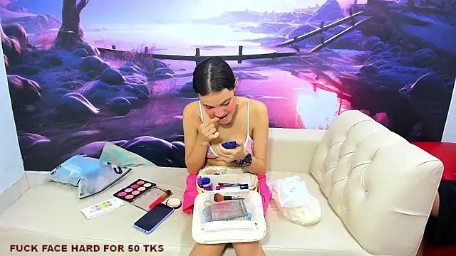 Snapshot of hot_littlenaughty chatting on February 26, 3:43 pm hot littlenaughty online show from February 26, 3:43 pm