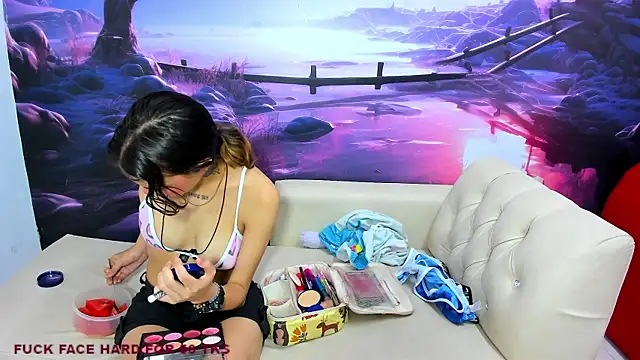 Snapshot of hot_littlenaughty chatting on March 3, 5:09 pm hot littlenaughty online show from March 3, 5:09 pm