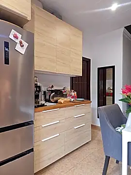 Emma Milf25 online show from December 18, 3:05 pm