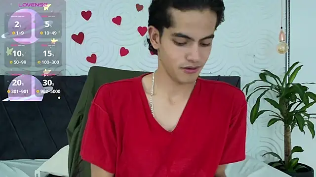 Maximoherrera 16 online show from May 13, 12:23 pm