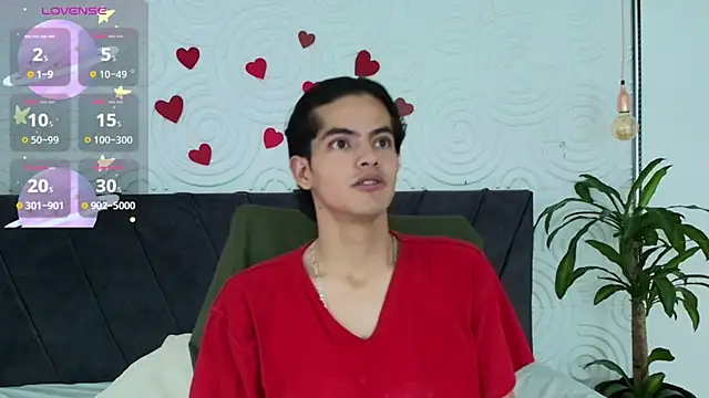 Maximoherrera 16 online show from May 15, 12:25 pm