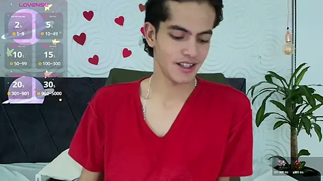 Maximoherrera 16 online show from April 15, 4:44 pm