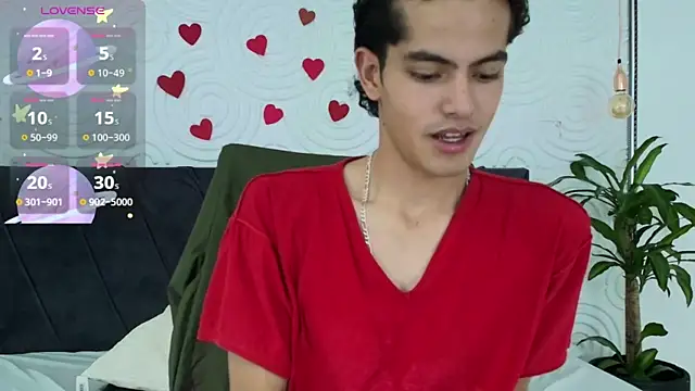 Maximoherrera 16 online show from April 18, 1:24 pm