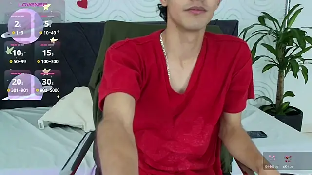 Maximoherrera 16 online show from May 21, 1:08 pm